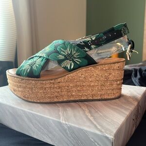 Platform Franco Sarto Women’s Size 8 Sandals